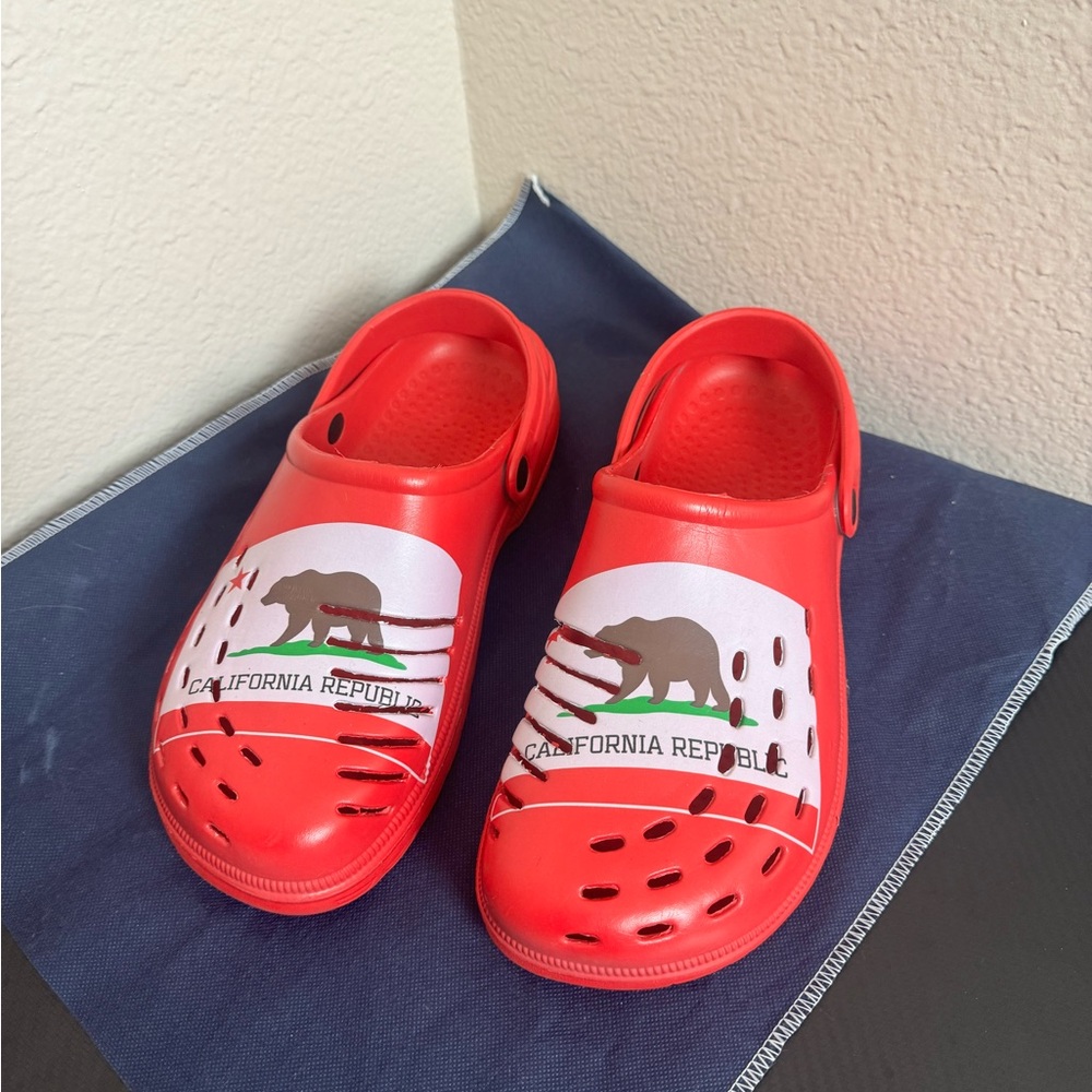 FOCO California Flag Clogs Size XL Men’s 13–14 Rare Design